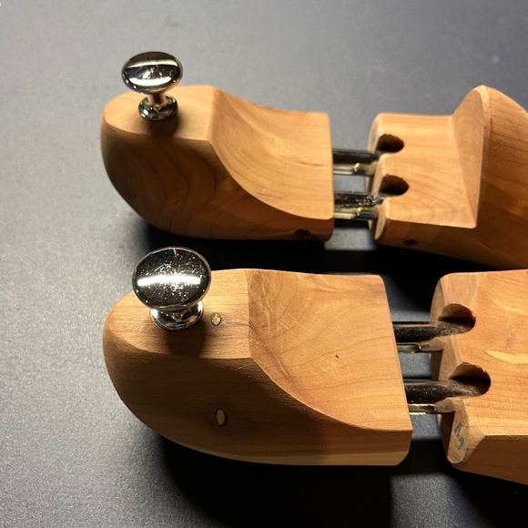 Wooden Shoe Stretchers/Trees - Picture 8 of 10